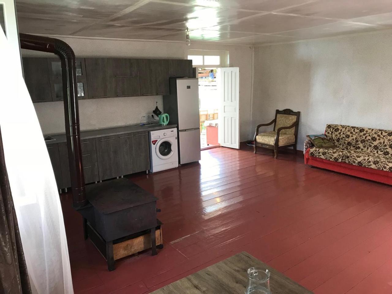 Zhabeshi Ciuri'S Guesthouse מראה חיצוני תמונה